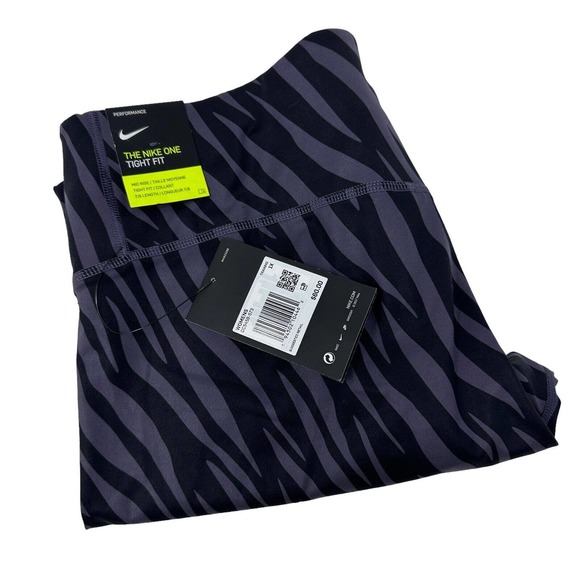 Nike Pants - NIKE ONE TIGHT FIT Zebra Print‎ Performance Leggings 1X NWT DC5458-573 Training